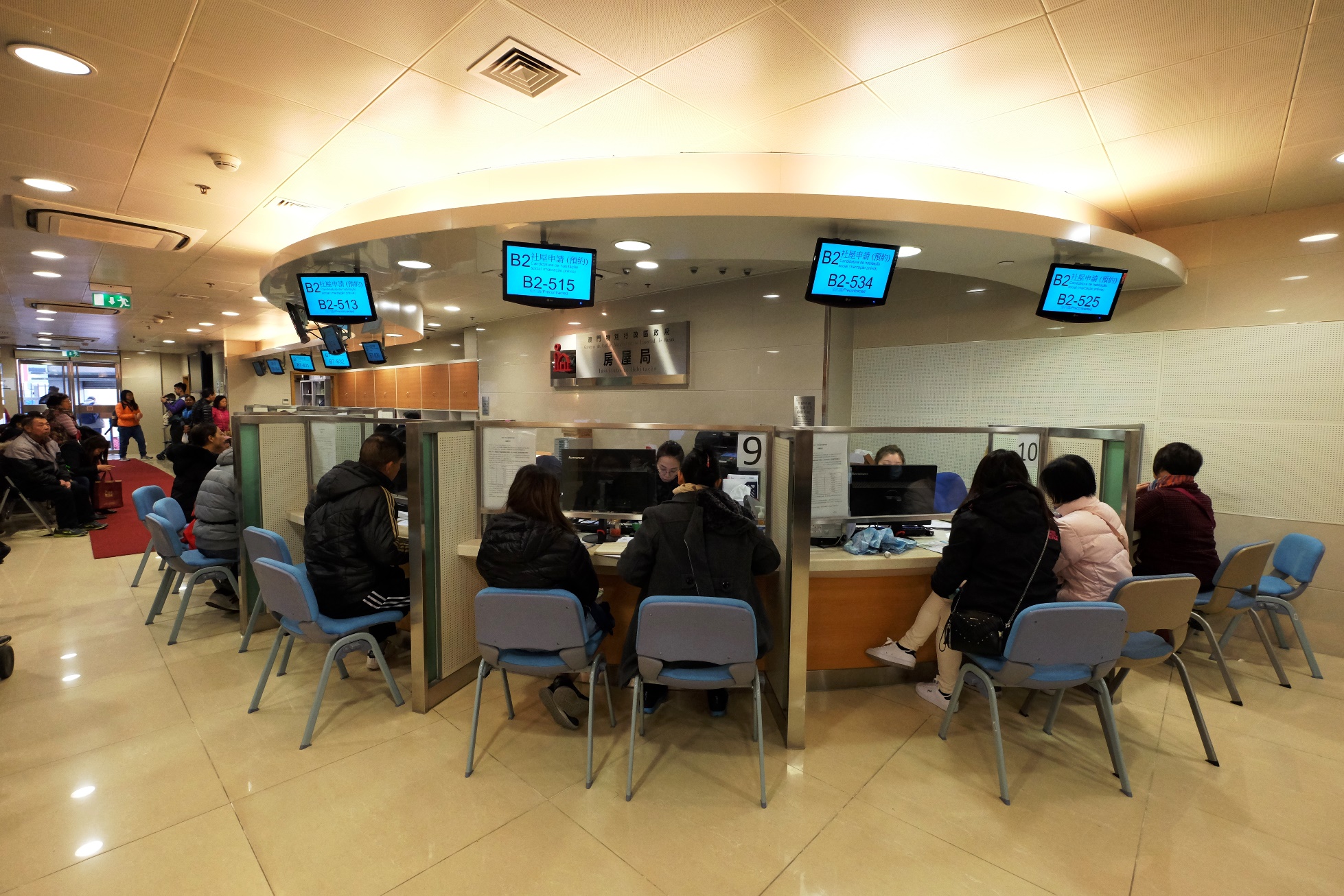 社會房屋申請共收到約9,600份表